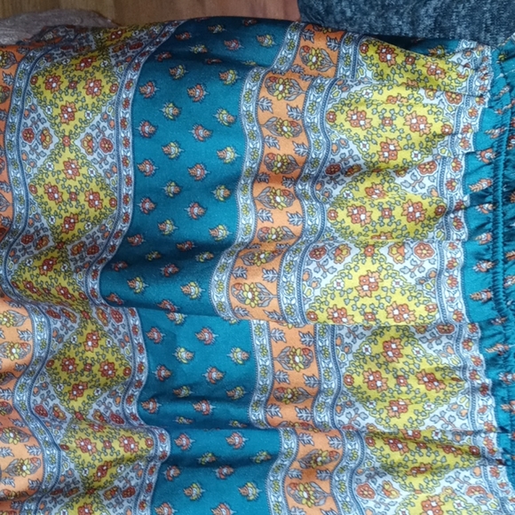 Blouse - Picture 3 of 3